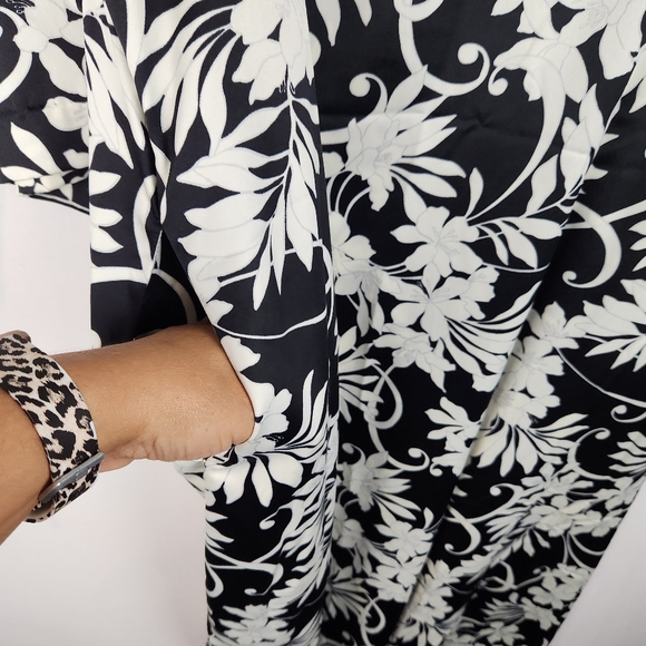 Pink K Size Large Floral Kimono Robe 1/4 Zip - Picture 10 of 10